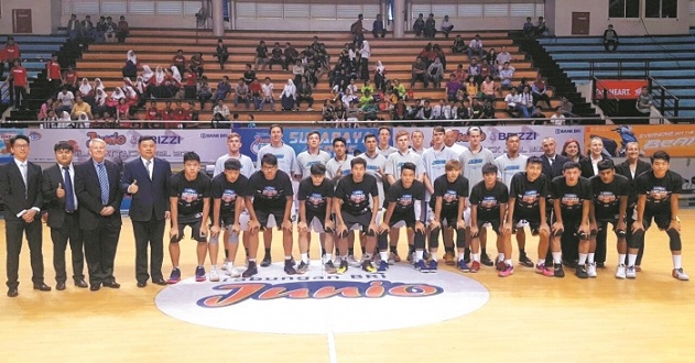 但在第二年 但在第二年